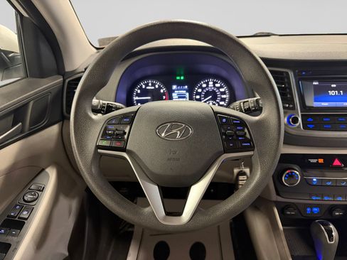 Used 2016 Hyundai Tucson SE w/ Option Group 02 AWD/4WD image 17