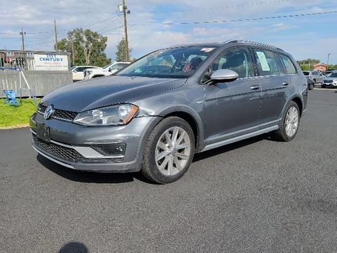 Used 2017 Volkswagen Golf Alltrack SE AWD/4WD image 1