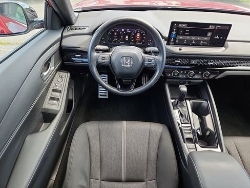 Used 2024 Honda Accord Sport image 11