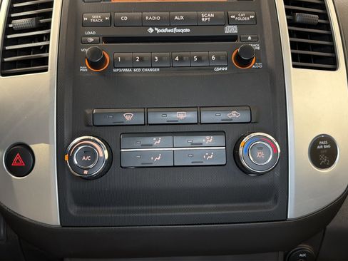 Used 2011 Nissan Xterra PRO-4X AWD/4WD image 27