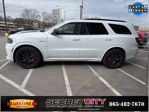 Used 2023 Dodge Durango R/T w/ Hemi Orange Plus Package image 4