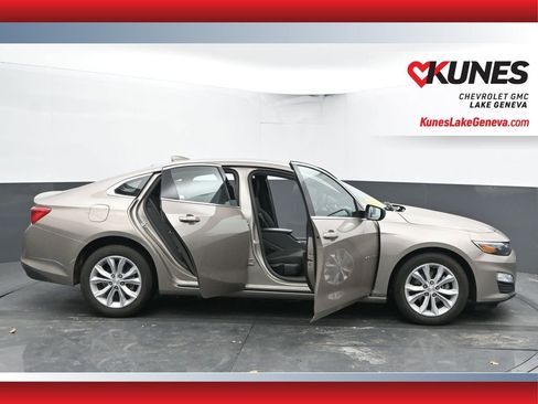 Used 2025 Chevrolet Malibu LT image 55