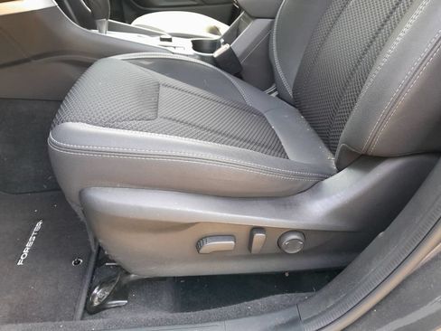 Used 2023 Subaru Forester Premium AWD/4WD image 13