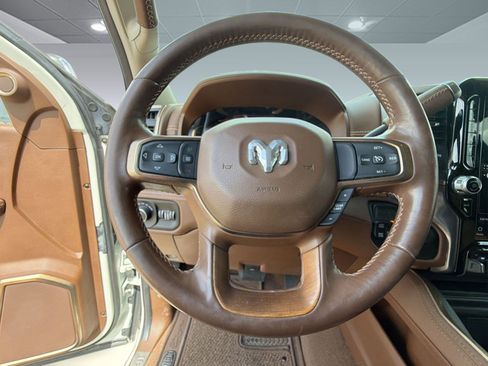 Used 2024 RAM 2500 Limited w/ Towing Technology Group image 15