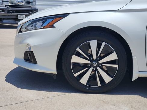 Used 2021 Nissan Altima 2.5 SL FWD image 8