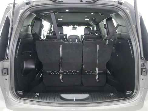 Used 2025 Chrysler Pacifica Select FWD image 26