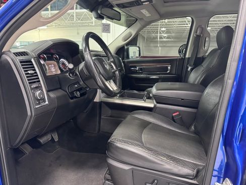 Used 2014 RAM 1500 Laramie w/ Convenience Group AWD/4WD image 19