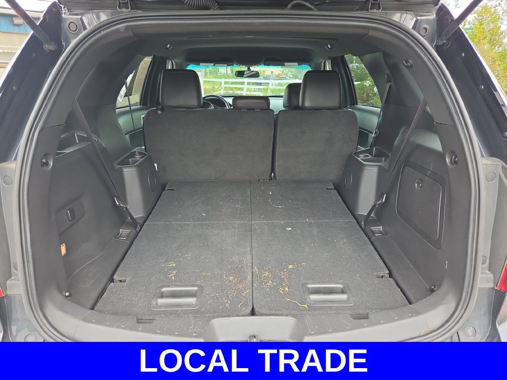 Used 2015 Ford Explorer XLT w/ Equipment Group 202A AWD/4WD image 17