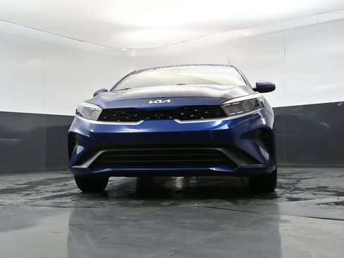 Used 2023 Kia Forte LXS w/ LXS Technology Package FWD image 19