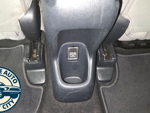 Used 2019 Honda HR-V EX image 29