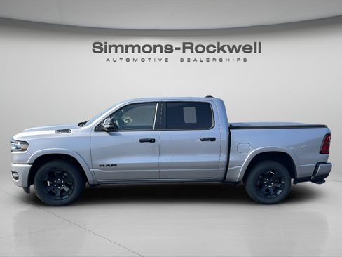 Used 2025 RAM 1500 Big Horn AWD/4WD image 2