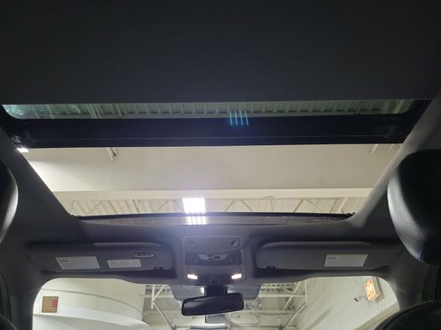 Used 2017 Ford F150 Lariat w/ Equipment Group 502A Luxury image 15