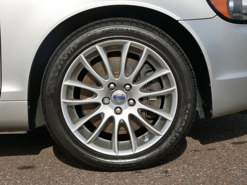 Used 2009 Volvo C70 T5 image 9