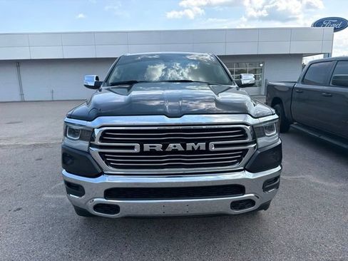 Used 2019 RAM 1500 Laramie AWD/4WD image 2