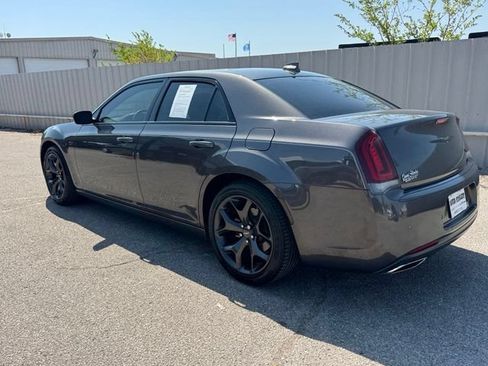 Certified 2023 Chrysler 300 S w/ Comfort Group RWD image 4