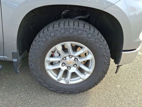 Used 2024 Chevrolet Silverado 1500 W/T w/ WT Value Package image 9