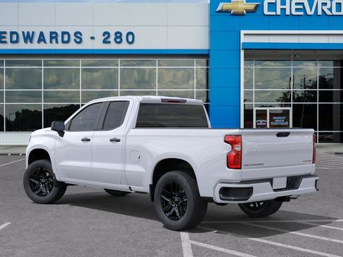 New 2026 Chevrolet Silverado 1500 Custom RWD image 3
