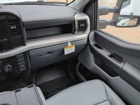 New 2026 Ford F350 XL w/ XL Chrome Package AWD/4WD image 17