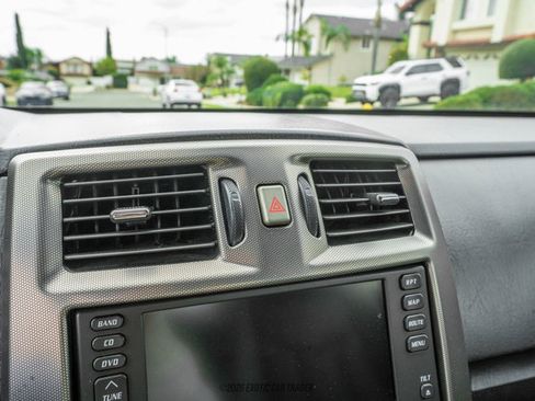 Used 2006 Cadillac XLR image 62