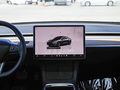 Used 2022 Tesla Model 3 Long Range AWD/4WD image 13
