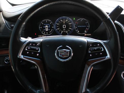 Used 2015 Cadillac Escalade Luxury image 28