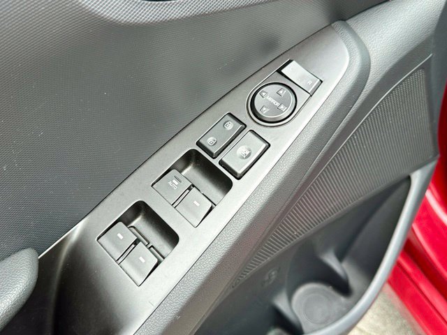 Used 2020 Hyundai Ioniq SE FWD image 11