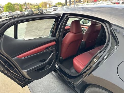 New 2026 MAZDA MAZDA3 2.5 S Hatchback w/ Premium Pkg FWD image 22