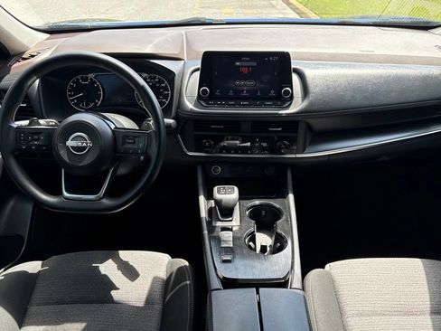 Used 2023 Nissan Rogue SV FWD image 18