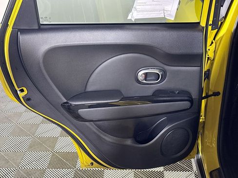Used 2014 Kia Soul + w/ Audio Package image 19