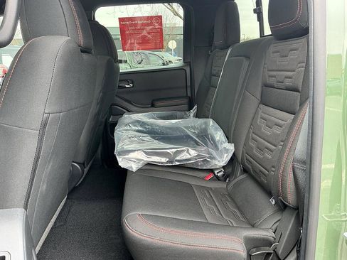 Certified 2025 Nissan Frontier Pro-X image 22