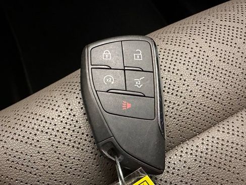 Used 2025 Chevrolet Equinox LT w/ Convenience Package II AWD/4WD image 23
