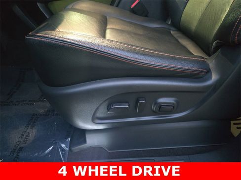 Used 2023 Nissan Titan PRO-4X w/ Pro-4x Convenience Package image 29