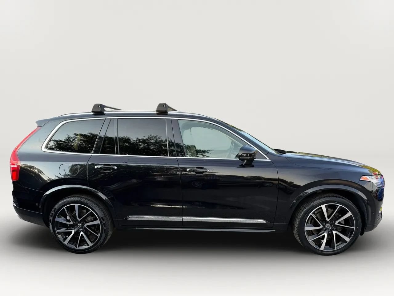 Used 2019 Volvo XC90 T6 Inscription w/ Luxury Package AWD/4WD image 2