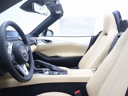 Used 2024 MAZDA MX-5 Miata Grand Touring image 13