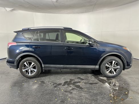 Used 2018 Toyota RAV4 XLE image 13