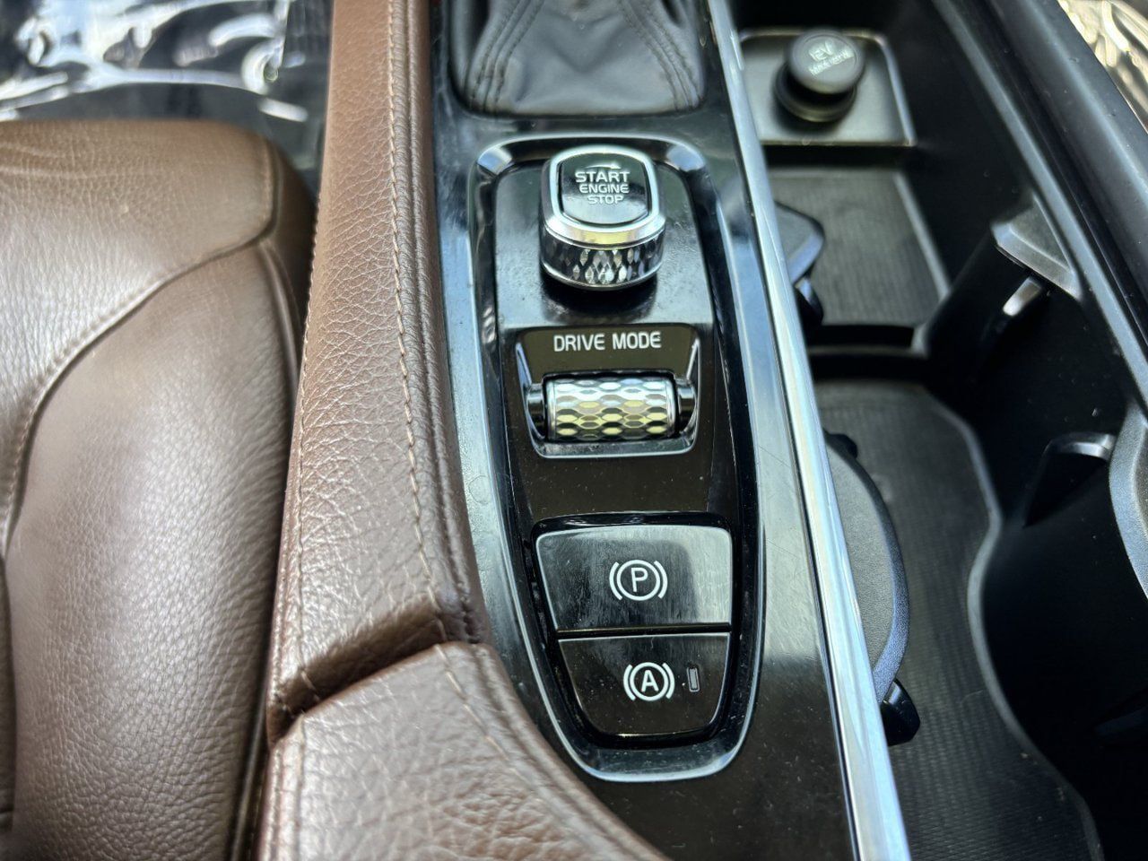 Used 2019 Volvo XC90 T6 Momentum w/ Advanced Package AWD/4WD image 26