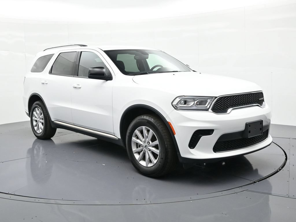 Used 2024 Dodge Durango SXT w/ Trailer Tow Group IV AWD/4WD image 4