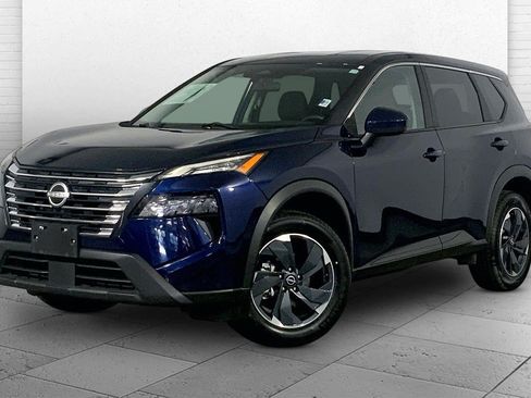 Used 2024 Nissan Rogue SV AWD/4WD image 12