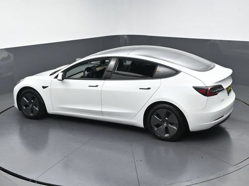 Used 2021 Tesla Model 3 Standard Range Plus RWD image 43