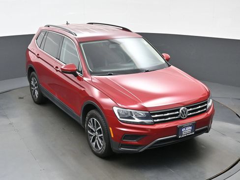 Used 2019 Volkswagen Tiguan SE AWD/4WD image 40