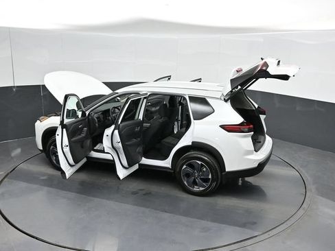 Used 2026 Nissan Rogue SV FWD image 64