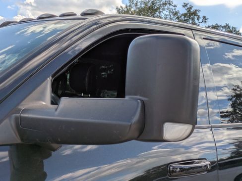 Used 2022 RAM 3500 Limited image 11