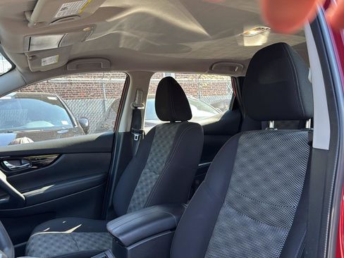 Used 2020 Nissan Rogue Sport SV AWD/4WD image 13