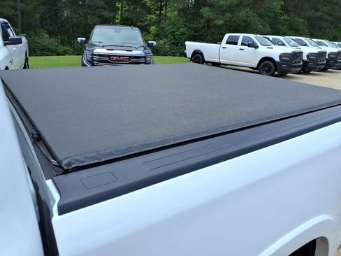 Used 2022 RAM 1500 Limited w/ Body Color Bumper Group AWD/4WD image 19