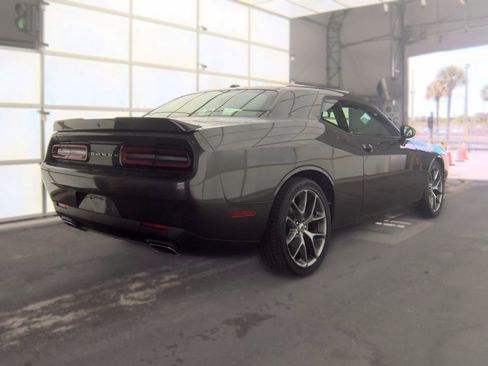 Used 2022 Dodge Challenger GT RWD image 4