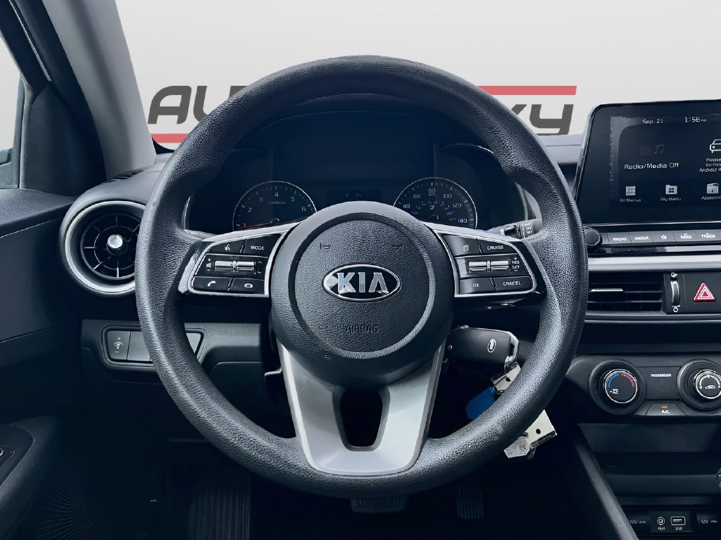 Used 2021 Kia Forte LXS FWD image 11