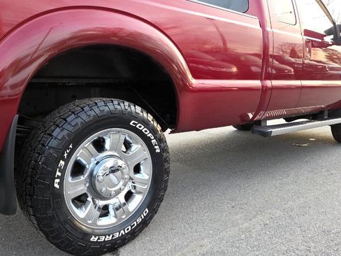 Used 2014 Ford F350 Lariat w/ Chrome Package image 17