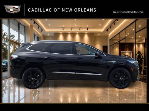 Used 2023 Buick Enclave Essence w/ Experience Buick Package FWD image 2