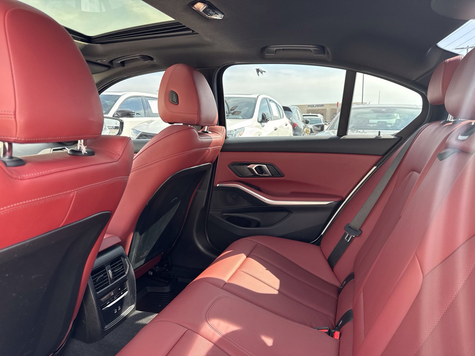 Used 2024 BMW 330i Sedan w/ Premium Package RWD image 12