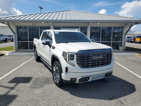 Used 2023 GMC Sierra 1500 Denali Ultimate AWD/4WD image 8